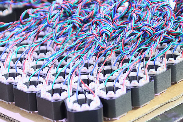 Non-Captive Linear Stepper Motor Vs Captive Linear Stepper Motor