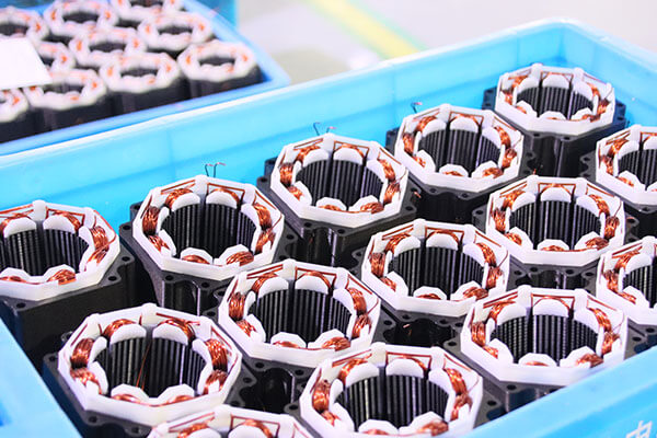 8 Key Applications of Non-Captive Linear Stepper Motors: From 3D Printing To Precision Optical Alignment